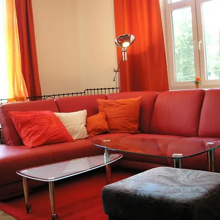 Large 110m2 Old Town With Danube View, 3br, 2ba, Sleeps 9
